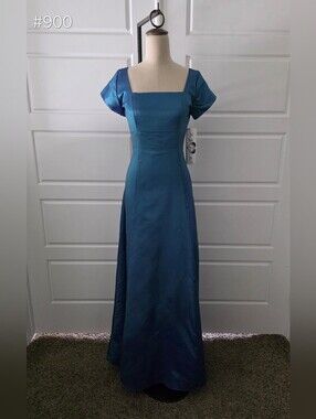 Blue Square-Neck Prom Dress with Short Sleeves